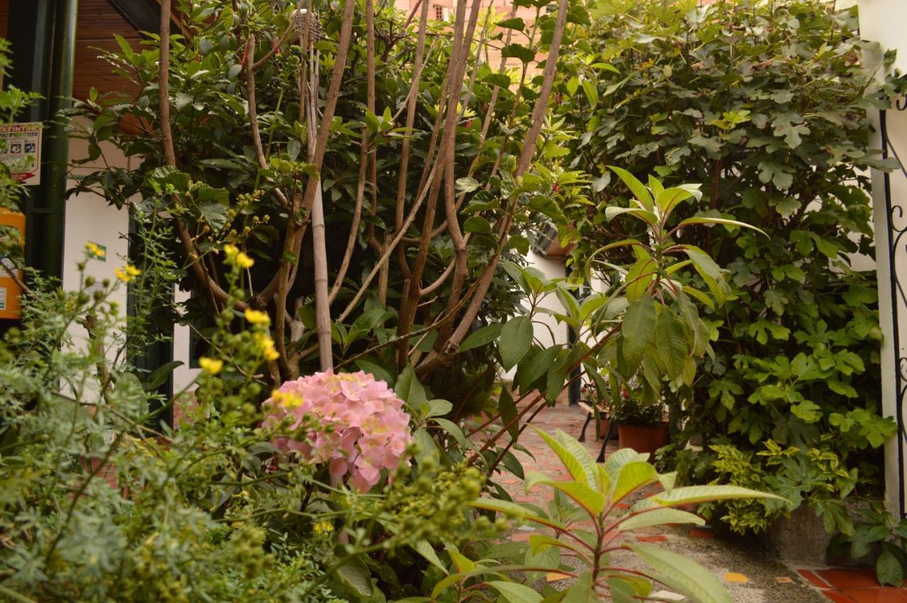 Hostal Sue Candelaria Bogotá Zewnętrze zdjęcie